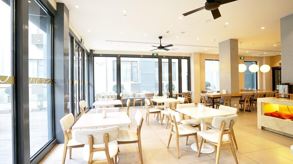 Ji Hotel Shanghai Oriental Pearl Tower ภายนอก รูปภาพ