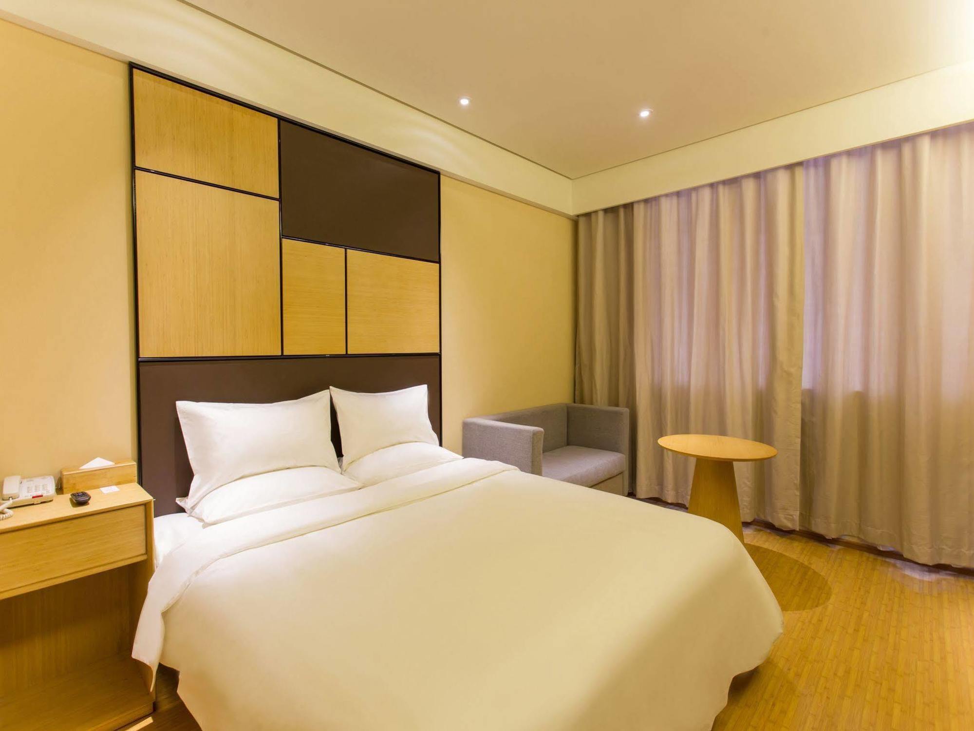 Ji Hotel Shanghai Oriental Pearl Tower ภายนอก รูปภาพ